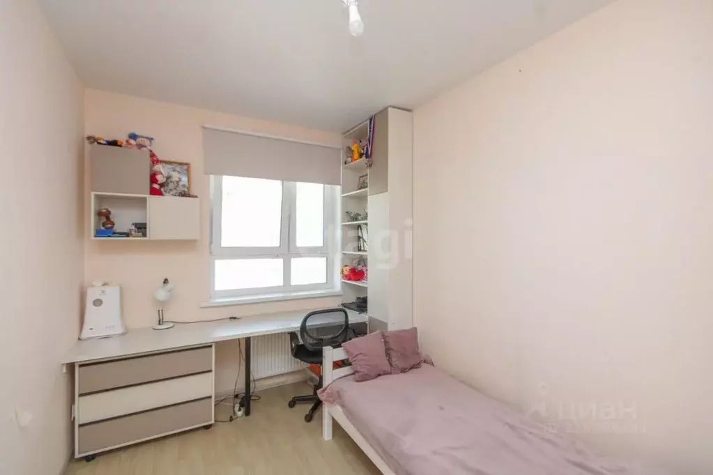 3-к кв. Тюменская область, Тюмень ул. Владимира Бахарева, 3к1 (70.6 м) - Фото 1