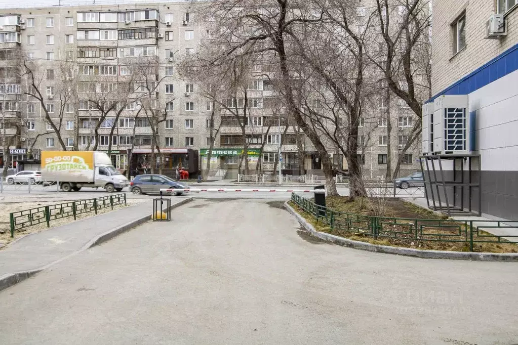 2-к кв. Тюменская область, Тюмень ул. Хохрякова, 78 (58.0 м) - Фото 2