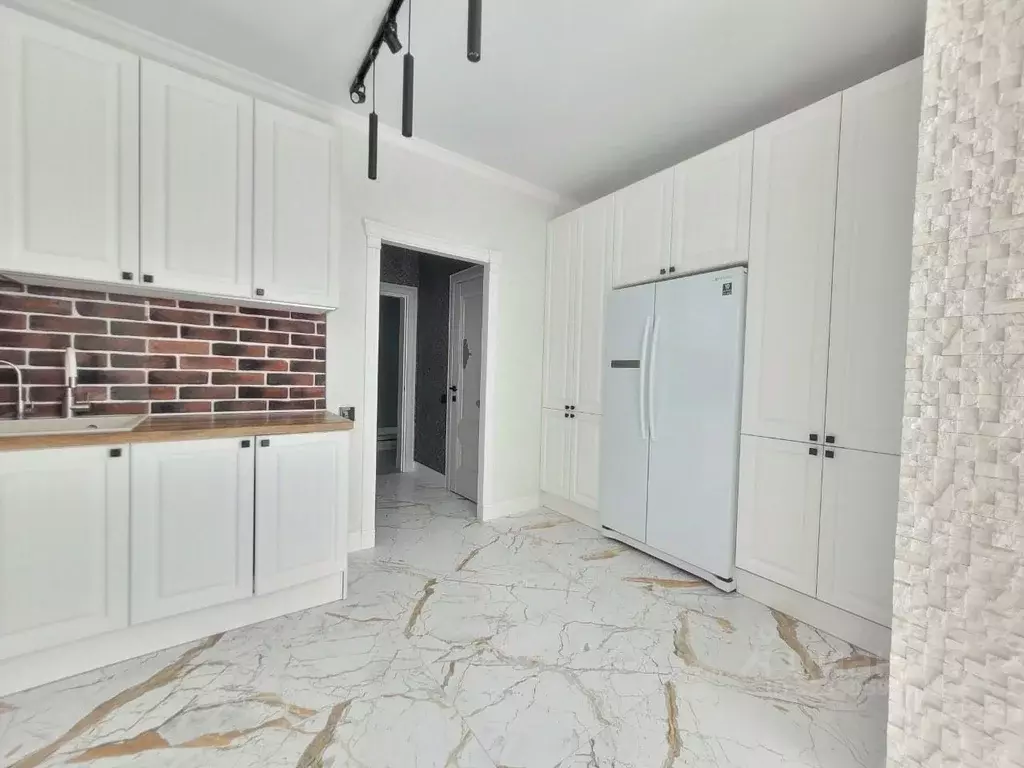 3-к кв. Ставропольский край, Ставрополь ул. Ленина, 484В (80.0 м) - Фото 2