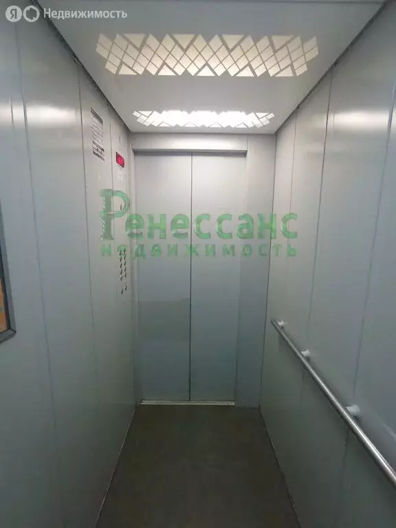 1-комнатная квартира: Брянск, улица Братьев Ткачёвых, 1 (40 м) - Фото 2