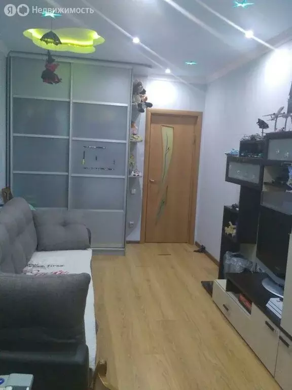 3-комнатная квартира: Якутск, улица Дзержинского, 41/2 (80.3 м) - Фото 2