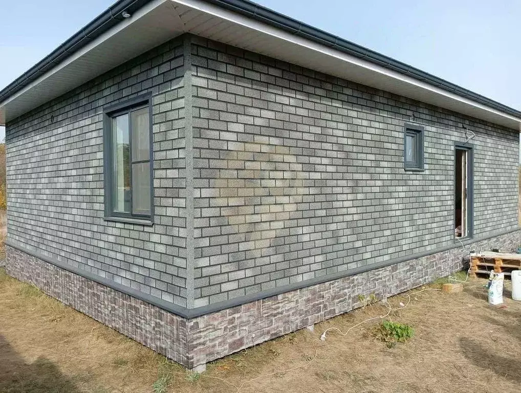 Коттедж в Белгородская область, Старооскольский городской округ, с. ... - Фото 1