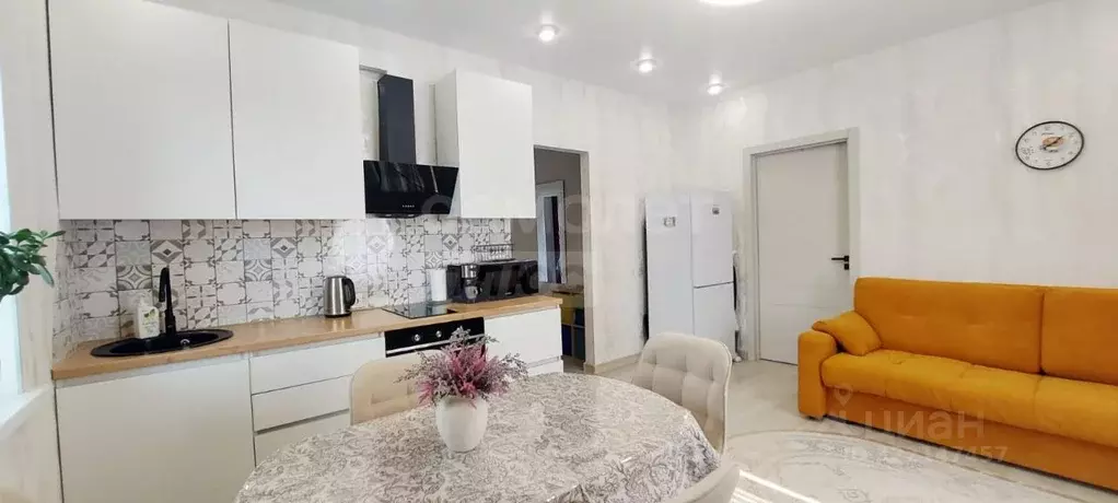 Дом в Оренбургская область, Сакмарский район, Татаро-Каргалинский ... - Фото 1