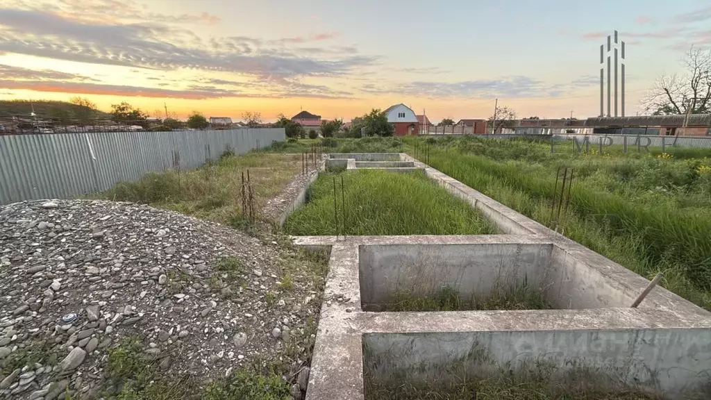 Участок в Чеченская республика, Грозный пос. Имени Шейха Изнаура ... - Фото 1