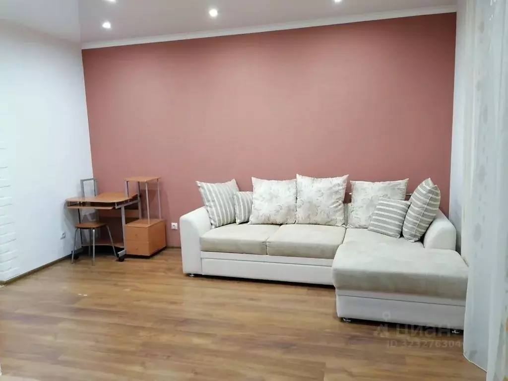 Студия Тюменская область, Тюмень ул. Тимофея Чаркова, 79 (29.0 м) - Фото 2