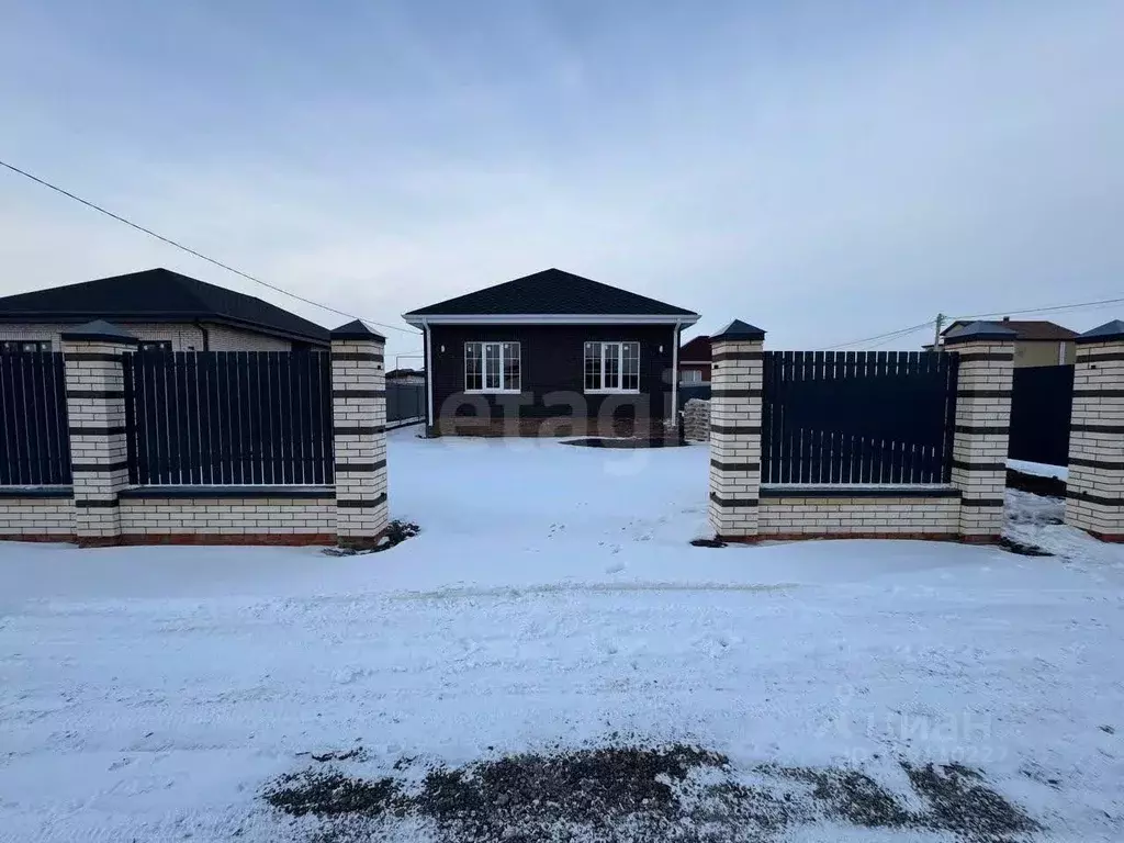 Дом в Ростовская область, Неклиновский район, с. Новобессергеневка ул. ... - Фото 2