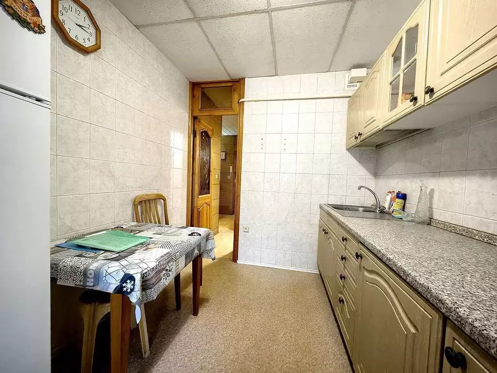 2-к. квартира, 50 м, 1/9 эт. - Фото 1