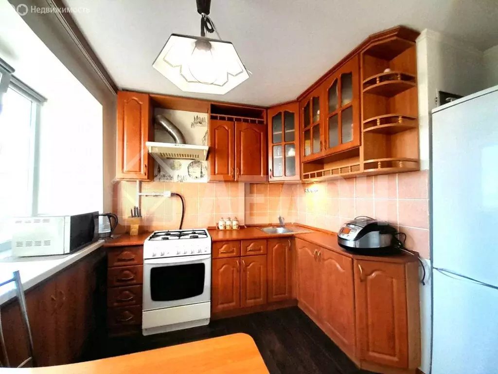 2-комнатная квартира: Омск, проспект Карла Маркса, 75А (42 м) - Фото 0