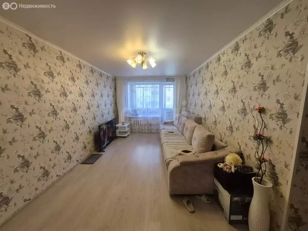 3-комнатная квартира: Стерлитамак, улица Дружбы, 44 (56.9 м) - Фото 1