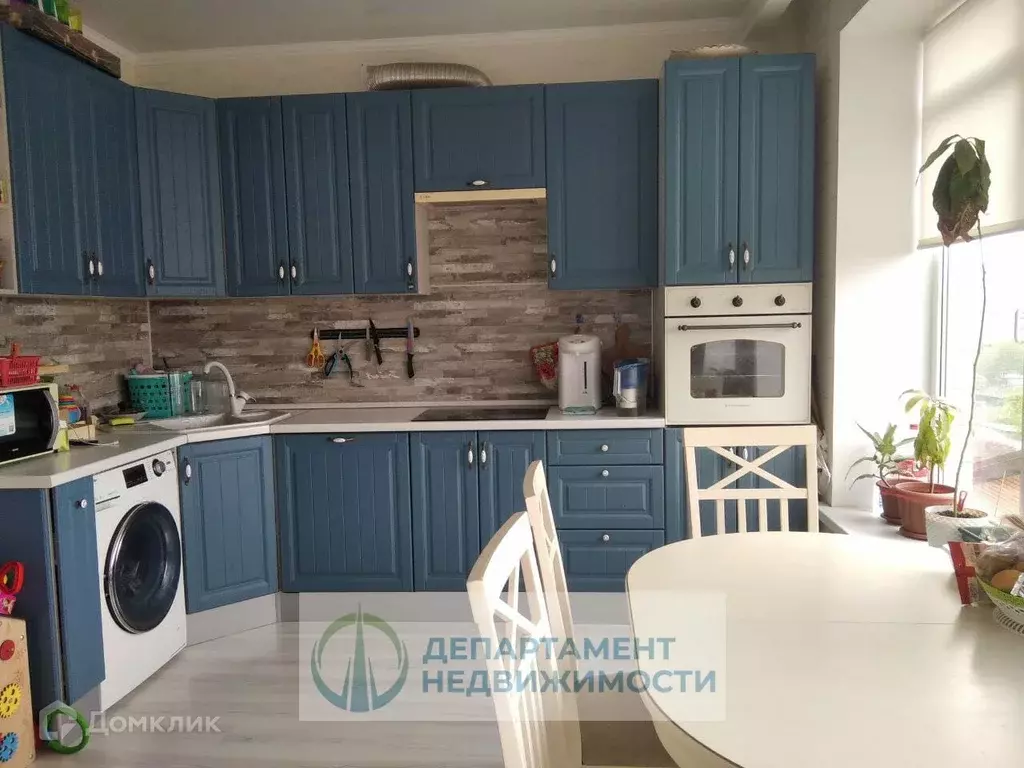 Продаётся 2-к квартира, 70 м - Фото 0