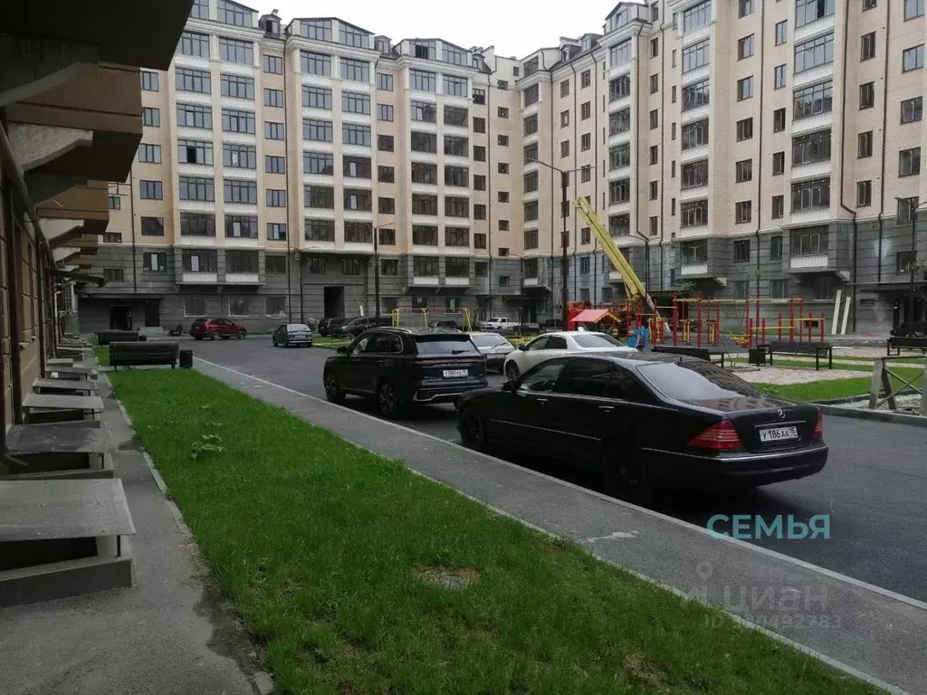 1-к кв. Северная Осетия, Владикавказ ул. Курсантов-Кировцев, 4А (46.0 ... - Фото 1