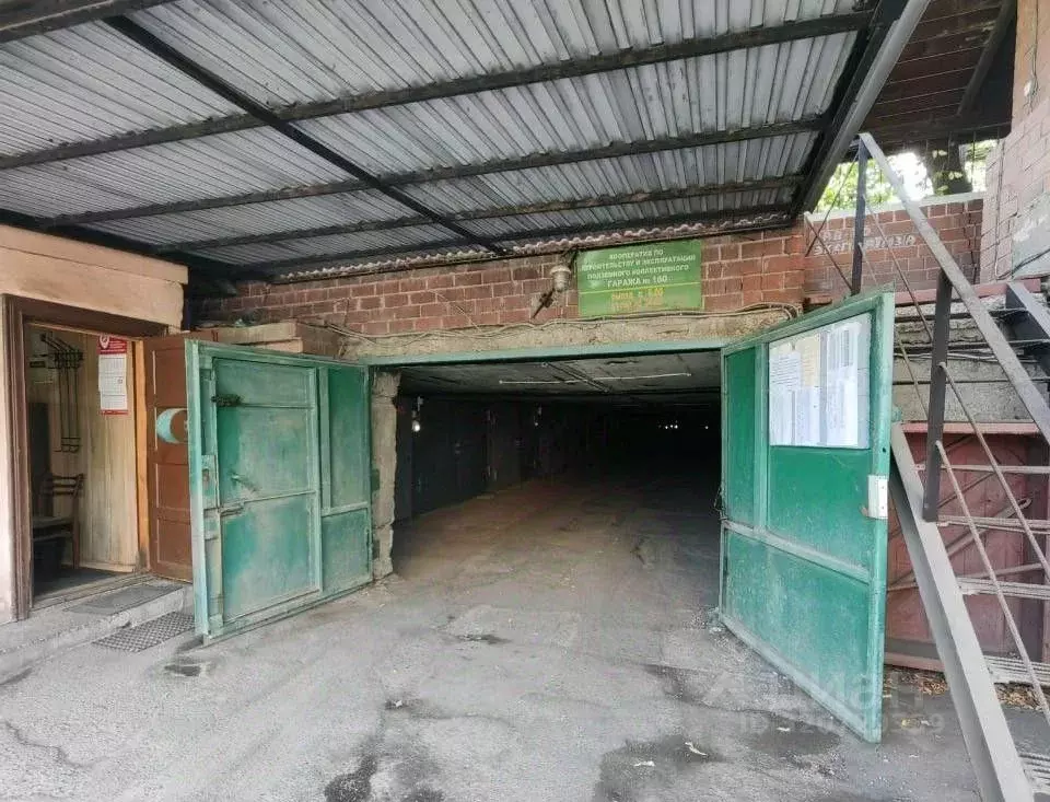 Гараж в Иркутская область, Иркутск ул. Карла Либкнехта, 131А (18 м) - Фото 1