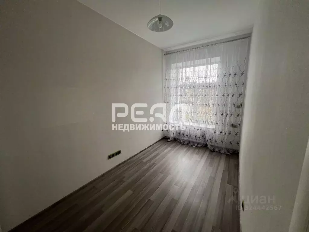 Комната Санкт-Петербург Подъездной пер., 17 (27.9 м) - Фото 1