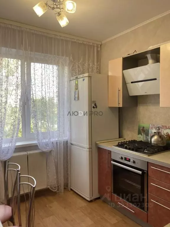 3-к кв. Саратовская область, Саратов ул. Имени С.Ф. Тархова, 35 (62.0 ... - Фото 2