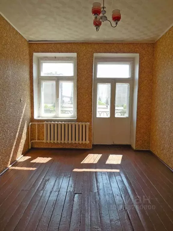2-к кв. Омская область, Омск Ялтинская ул., 45 (47.0 м) - Фото 0