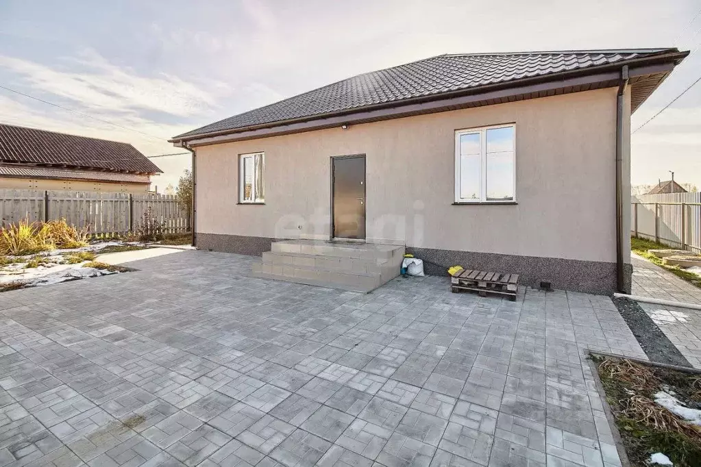 Дом в Тюменская область, Тюменский муниципальный округ, д. Якуши пер. ... - Фото 1