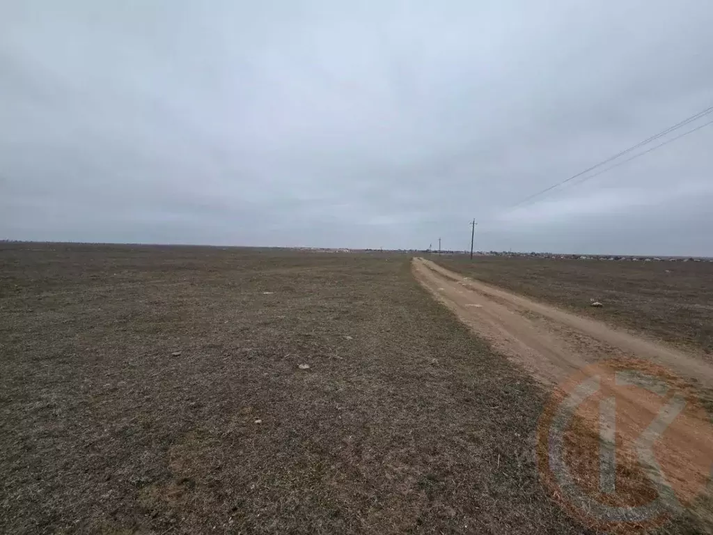 Участок в Крым, Сакский район, Суворовское с/пос, с. Великое  (69.0 ... - Фото 0