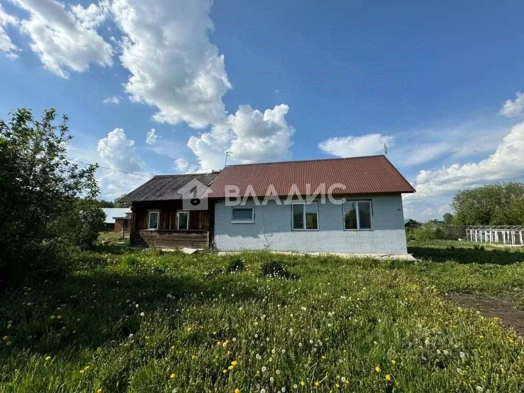 Дом в Пермский край, Кунгурский муниципальный округ, д. Шавкуново ул. ... - Фото 1