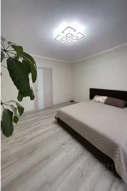 3-к кв. Брянская область, Брянск ул. Крахмалева, 47 (101.7 м) - Фото 1
