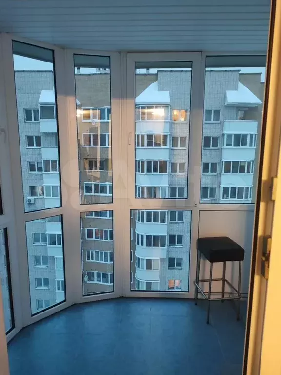 1-к. квартира, 42 м, 9/10 эт. - Фото 0