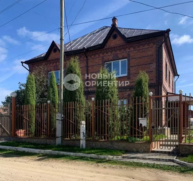 Коттедж в Свердловская область, Рефтинский пгт ул. Сосновый Бор, 21 ... - Фото 0