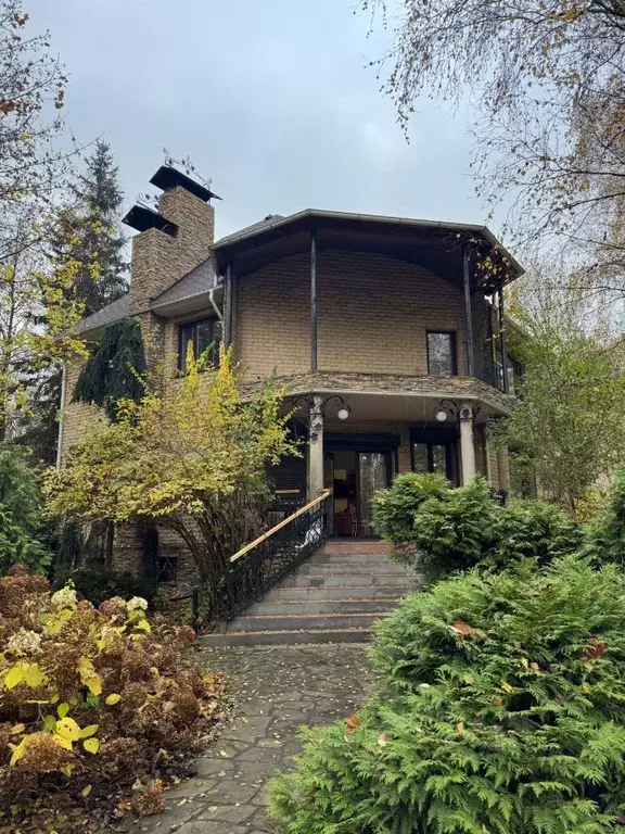 Дом в Москва д. Ботаково,  (300 м) - Фото 1