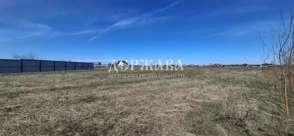 Участок в Белгородская область, Старооскольский городской округ, с. ... - Фото 1