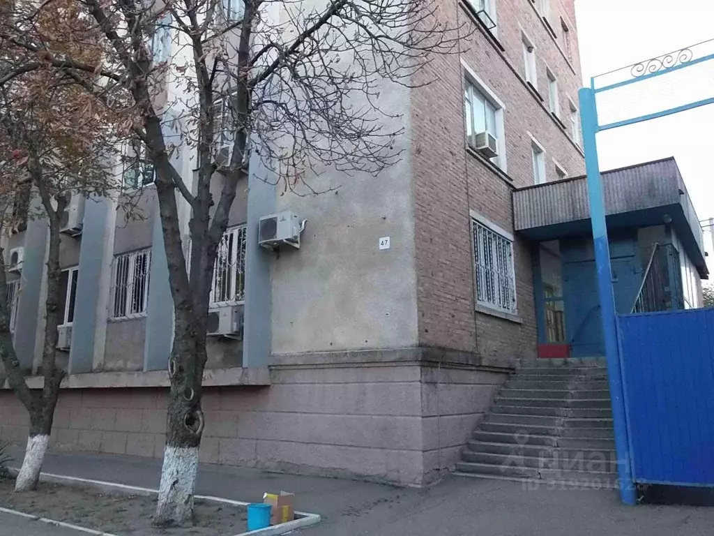 Помещение свободного назначения в Краснодарский край, Усть-Лабинск ... - Фото 1