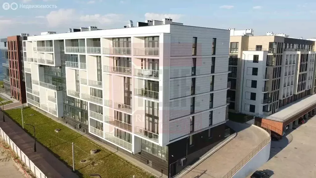 3-комнатная квартира: Зеленоградск, улица Гагарина, 87 (94.7 м) - Фото 1