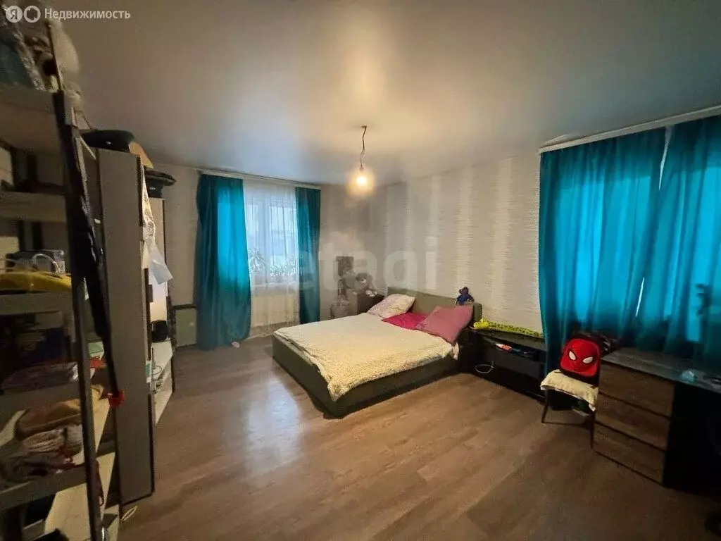 3-комнатная квартира: Тюмень, улица Павла Шарова, 8 (83.3 м) - Фото 0