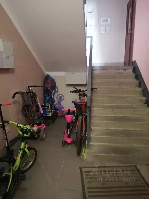 2-к кв. Калужская область, Калуга ул. Георгия Амелина, 22 (56.8 м) - Фото 2