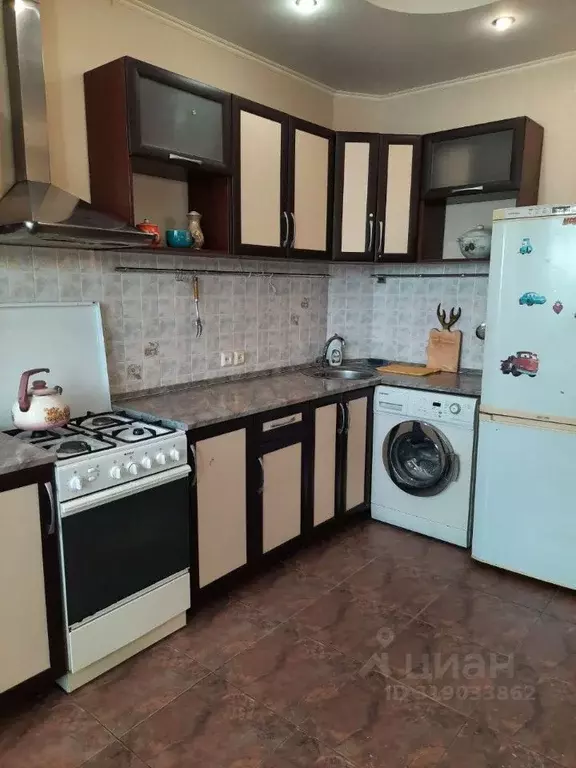 1-к кв. Саратовская область, Саратов Гвардейская ул., 18Г (40.0 м) - Фото 0