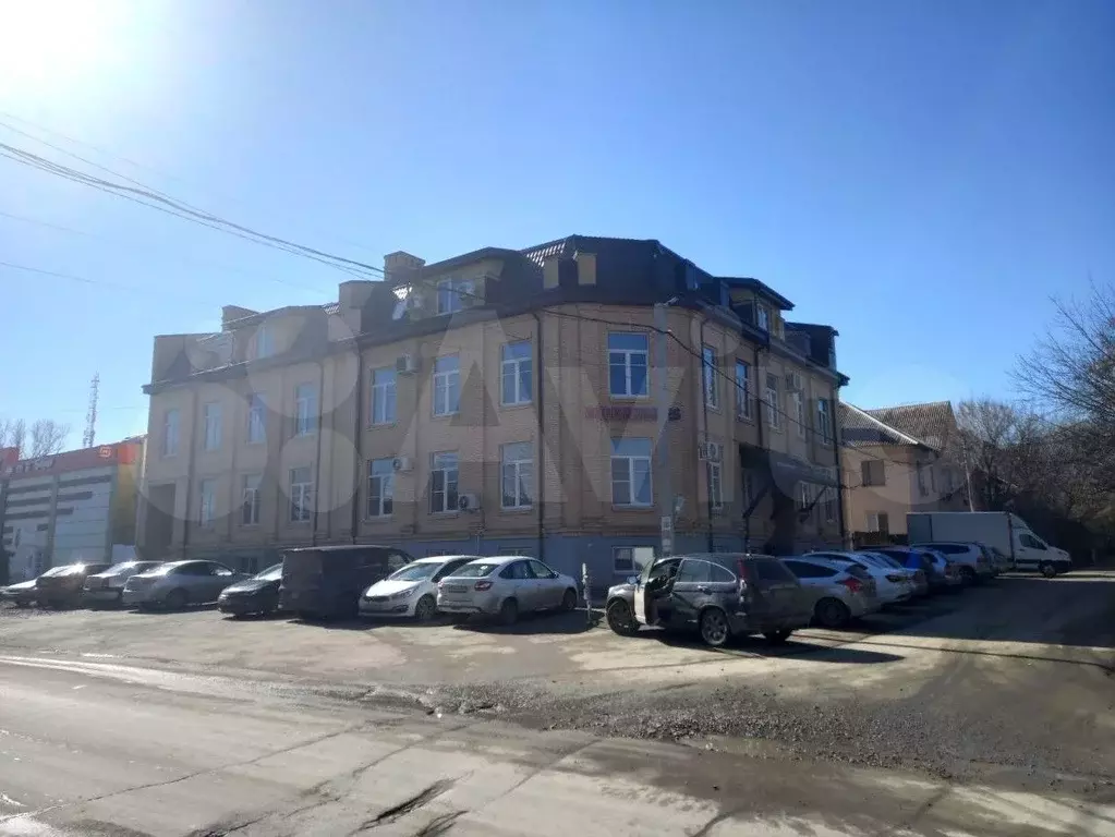 1-й и 2-й этаж Свободного назначения, Офис 300 м - Фото 1