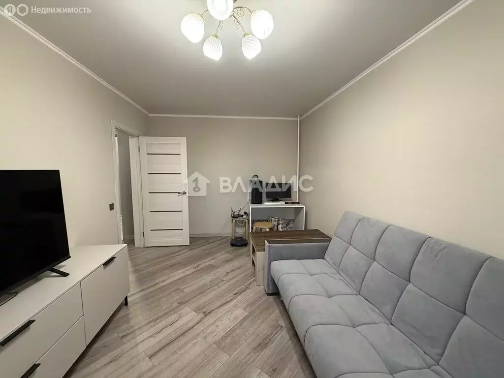 2-комнатная квартира: Белгород, улица Есенина, 36 (54.6 м) - Фото 1