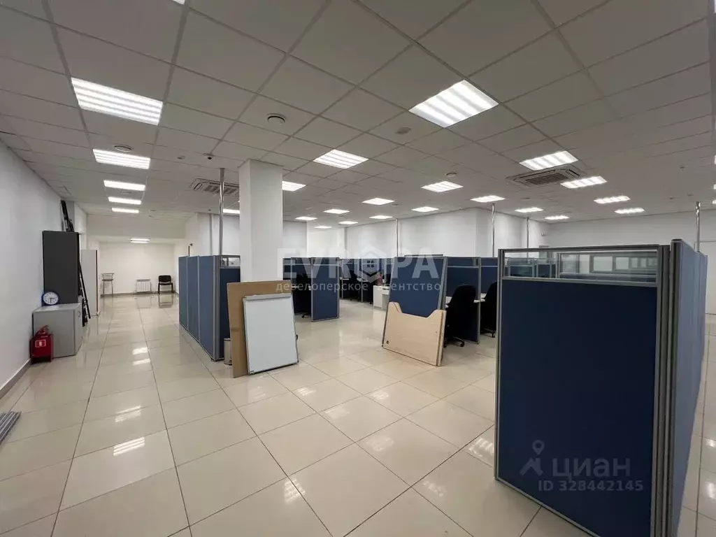 Офис в Ульяновская область, Ульяновск ул. Бебеля, 11 (530 м) - Фото 1