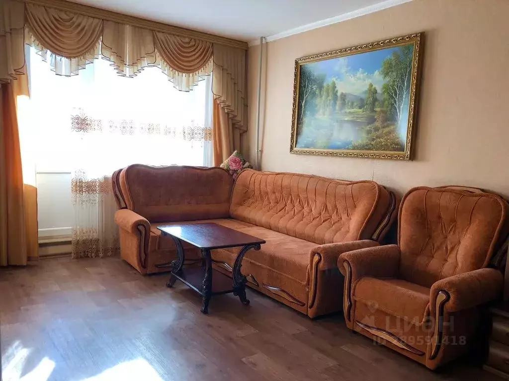 3-к кв. Белгородская область, Белгород ул. 5 Августа, 13в (78.0 м) - Фото 2