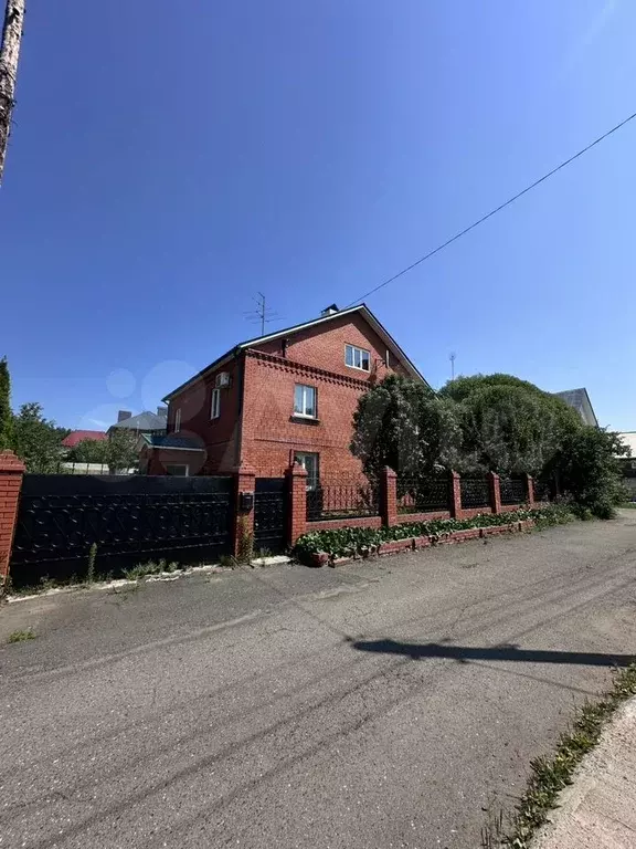 Дом 195,9 м на участке 10,8 сот. - Фото 1