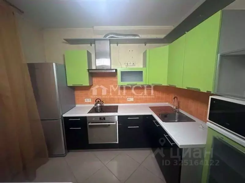 1-к кв. Московская область, Химки Сходня мкр, пер. 2-й Чапаевский, 4 ... - Фото 1