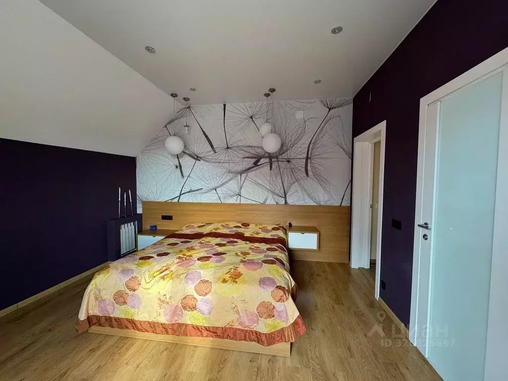 Дом в Удмуртия, Ижевск ул. Литвинова, 92 (200 м) - Фото 1