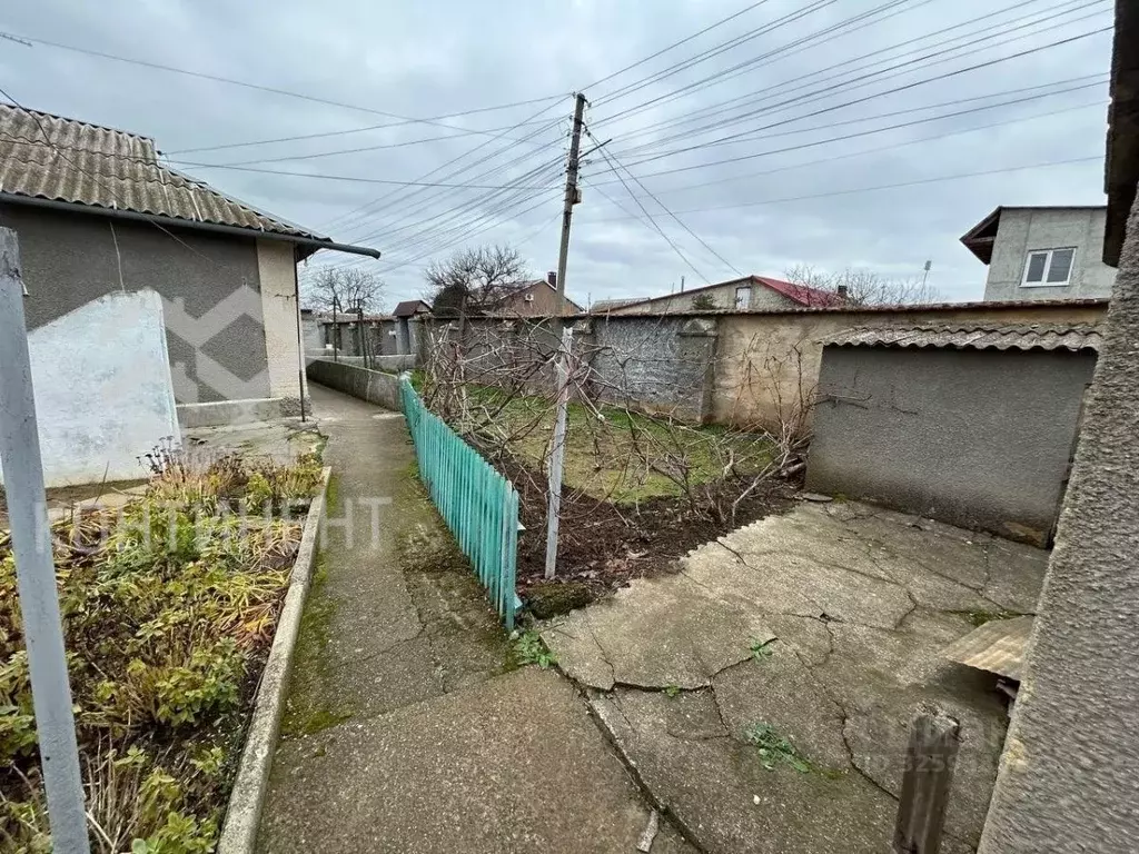 Дом в Крым, Сакский район, с. Уютное ул. Вольная, 9 (85 м) - Фото 2