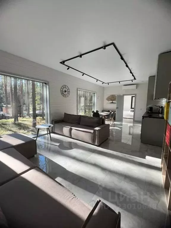 Дом в Ленинградская область, Приозерский район, Ромашкинское с/пос, ... - Фото 1