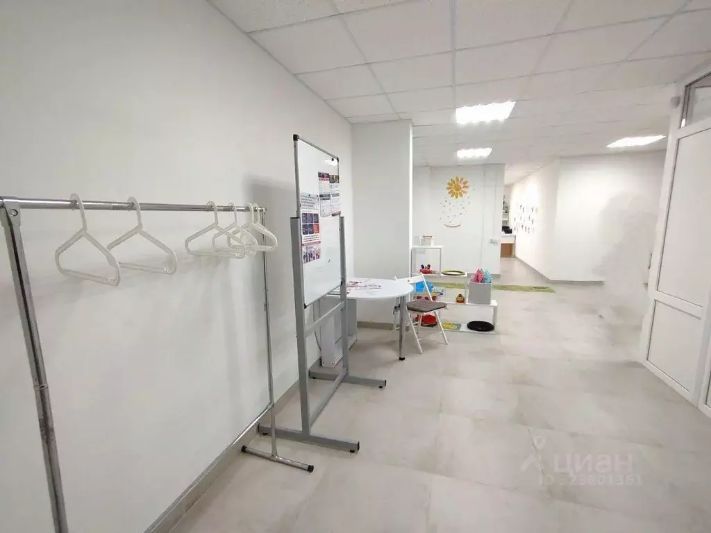 Помещение свободного назначения в Самарская область, Самара ул. Петра ... - Фото 2