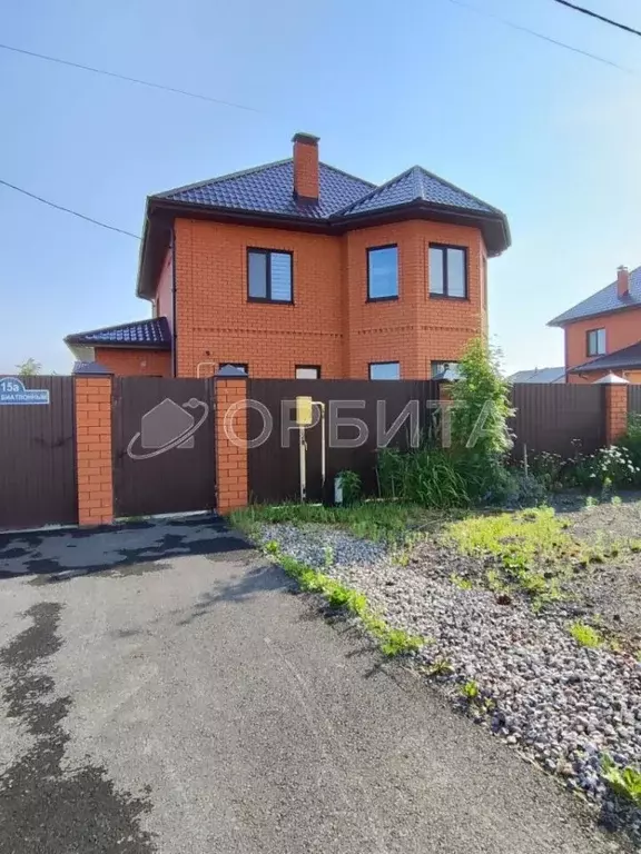 Дом в Тюменская область, Тюмень проезд Биатлонный, 15А (141 м) - Фото 1