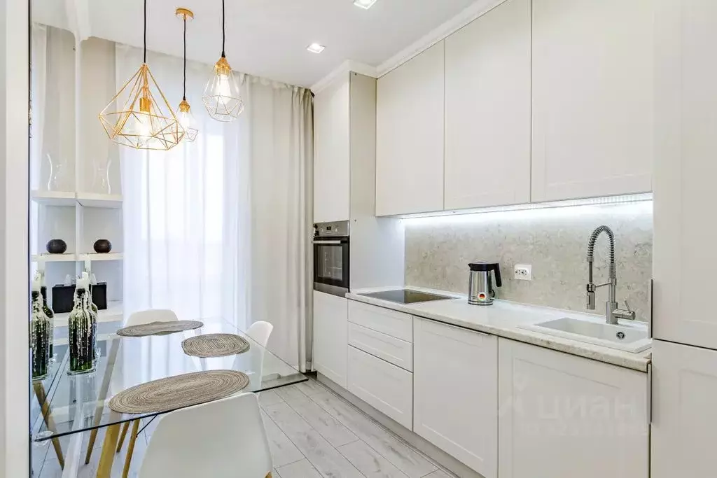 1-к кв. Татарстан, Казань Комсомольская ул., 2 (37.0 м) - Фото 1