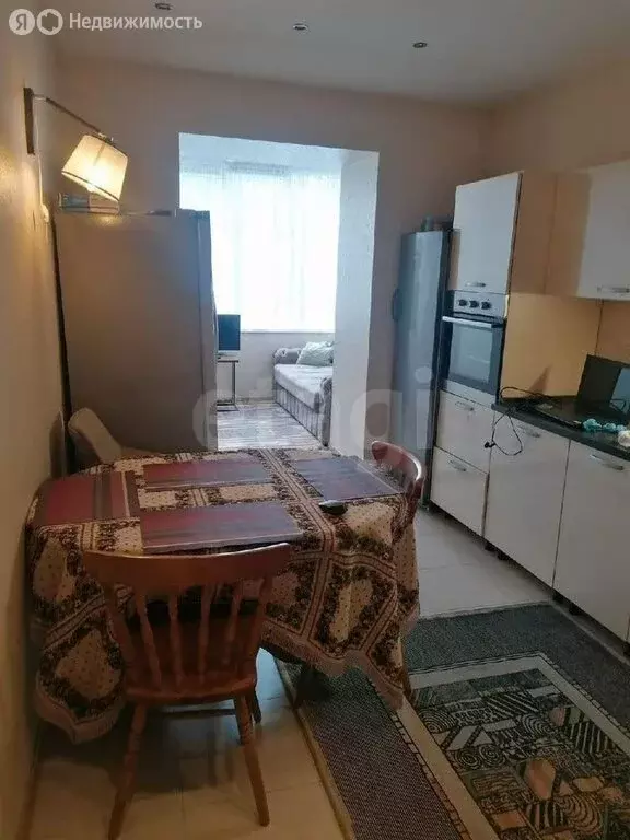 2-комнатная квартира: Омск, улица Сазонова, 64 (77 м) - Фото 1