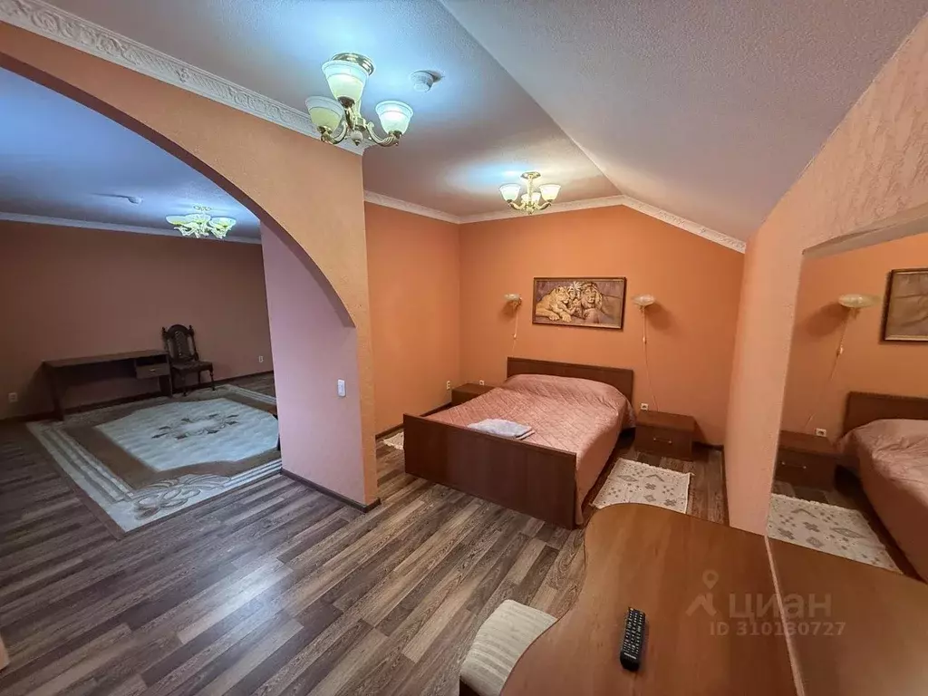 Комната Вологодская область, Череповец ул. Краснодонцев, 124 (50.0 м) - Фото 1