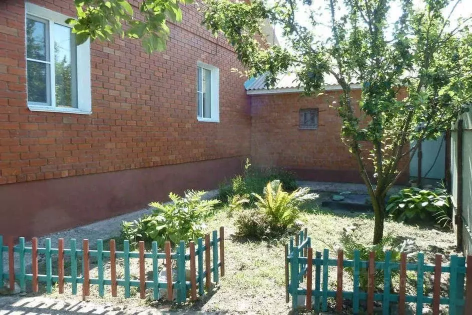 Дом в Воронежская область, Воронеж ул. Великого Октября, 7Б (83 м) - Фото 1