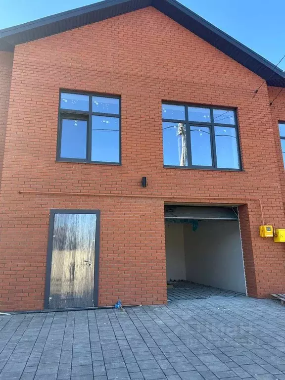 Таунхаус в Оренбургская область, Оренбург ул. Кипарисовая (150 м) - Фото 1