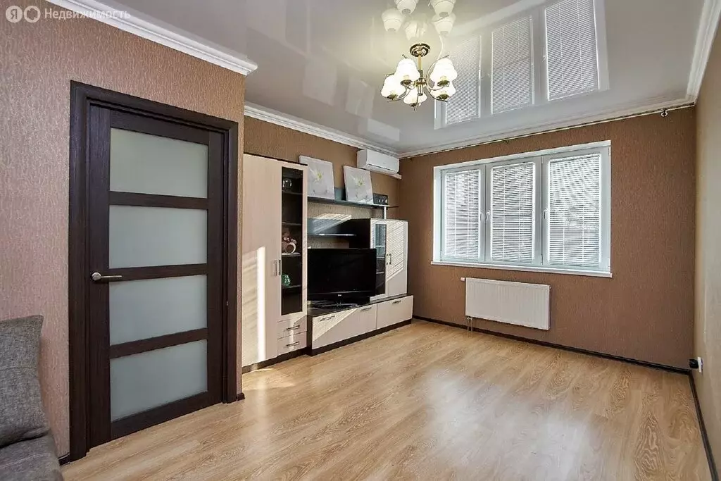 1-комнатная квартира: Краснодар, улица Красных Партизан, 1/4к12 (36 м) - Фото 1