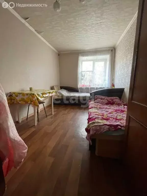 1к в -комнатной квартире (10 м) - Фото 0